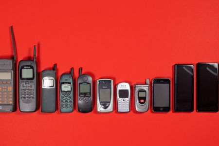 Das Handy feiert Geburtstag: 30 Jahre Mobilfunk in Deutschland.