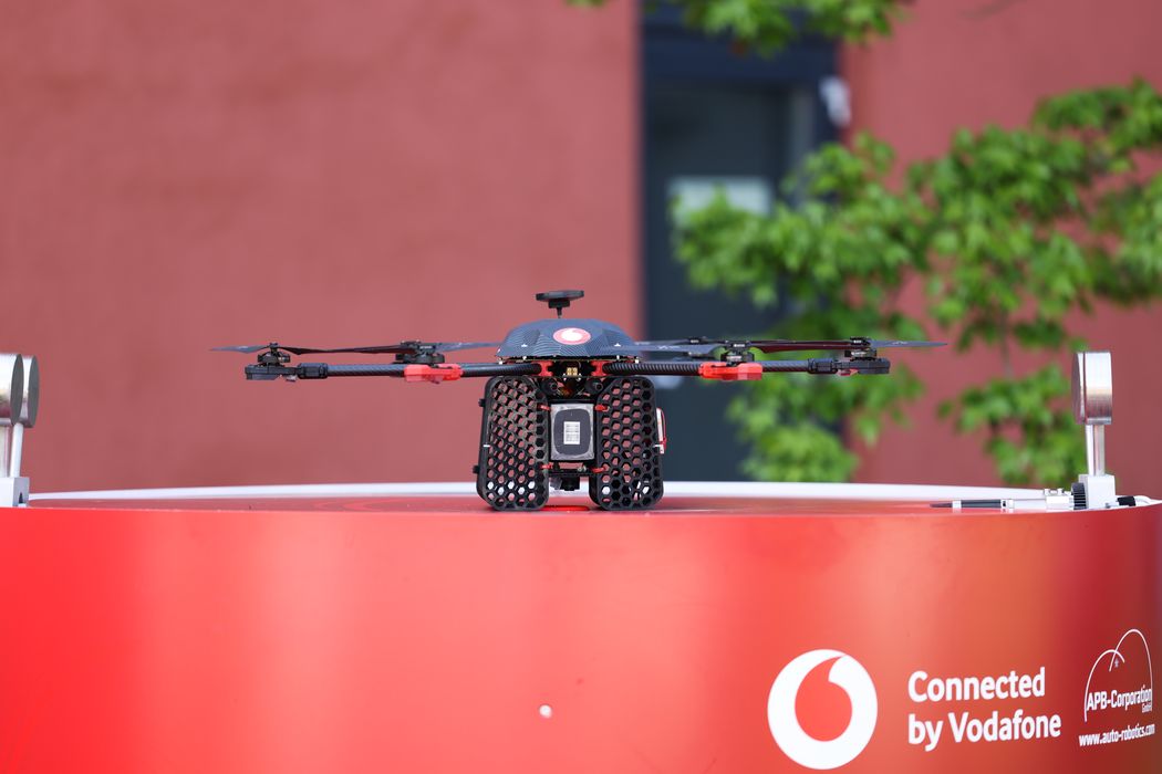 Kurierdienst der Lüfte: 5G-Drohne hebt für erste Tests am Universitätsklinikum Düsseldorf ab.
